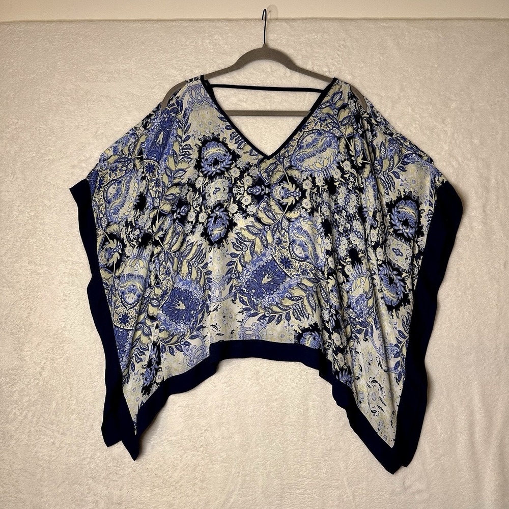 A Byer Womens Top M Blue Floral Cold Shoulder Open Back Poncho‎ Pullover Flowy